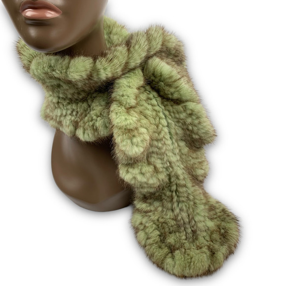 90's Parisian couture designer green mink scarf - Picture 4 of 15